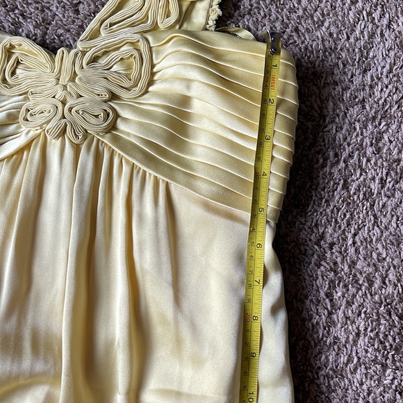 BCBGMAXAZRIA BEAUTIFUL FORMAL DRESS, 06 - Picture 10 of 13